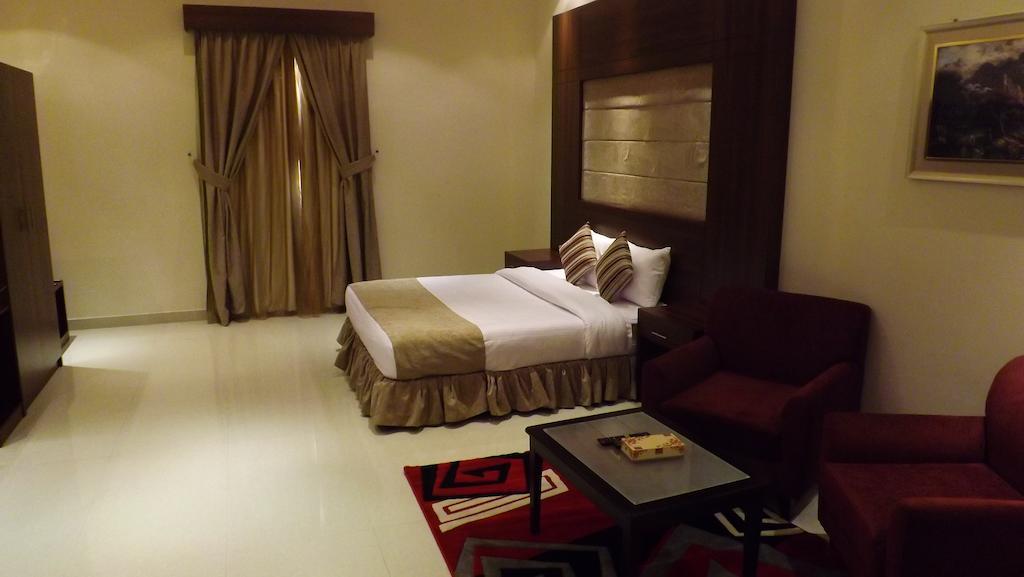 Baron Palace - Almasif Hotel Apartments ริยาดห์ ห้อง รูปภาพ