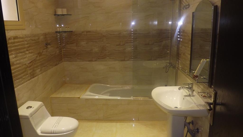 Baron Palace - Almasif Hotel Apartments ริยาดห์ ห้อง รูปภาพ