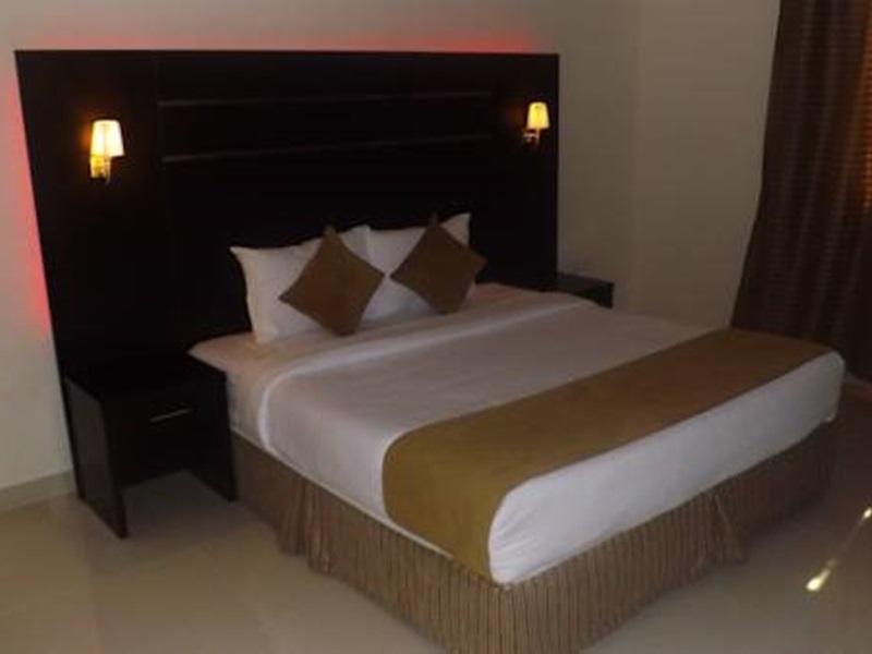 Baron Palace - Almasif Hotel Apartments ริยาดห์ ภายนอก รูปภาพ