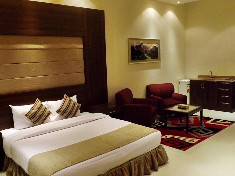 Baron Palace - Almasif Hotel Apartments ริยาดห์ ภายนอก รูปภาพ