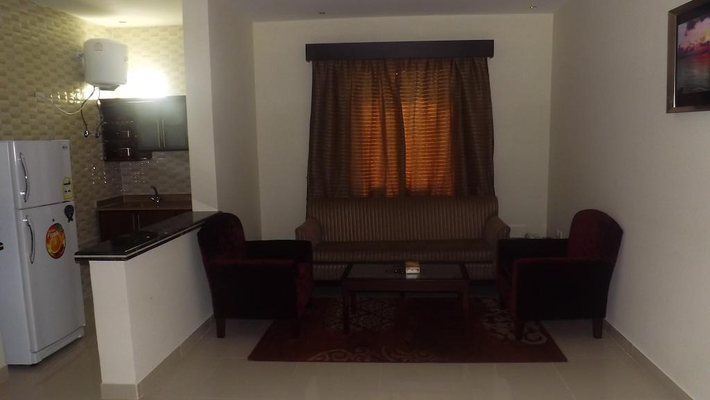 Baron Palace - Almasif Hotel Apartments ริยาดห์ ภายนอก รูปภาพ