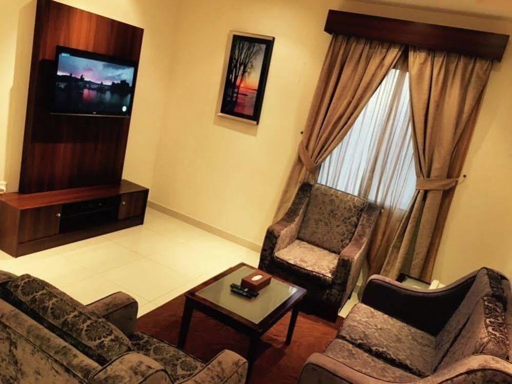 Baron Palace - Almasif Hotel Apartments ริยาดห์ ภายนอก รูปภาพ