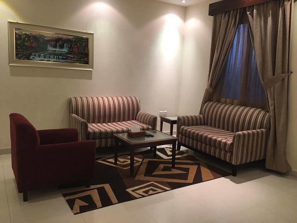 Baron Palace - Almasif Hotel Apartments ริยาดห์ ภายนอก รูปภาพ