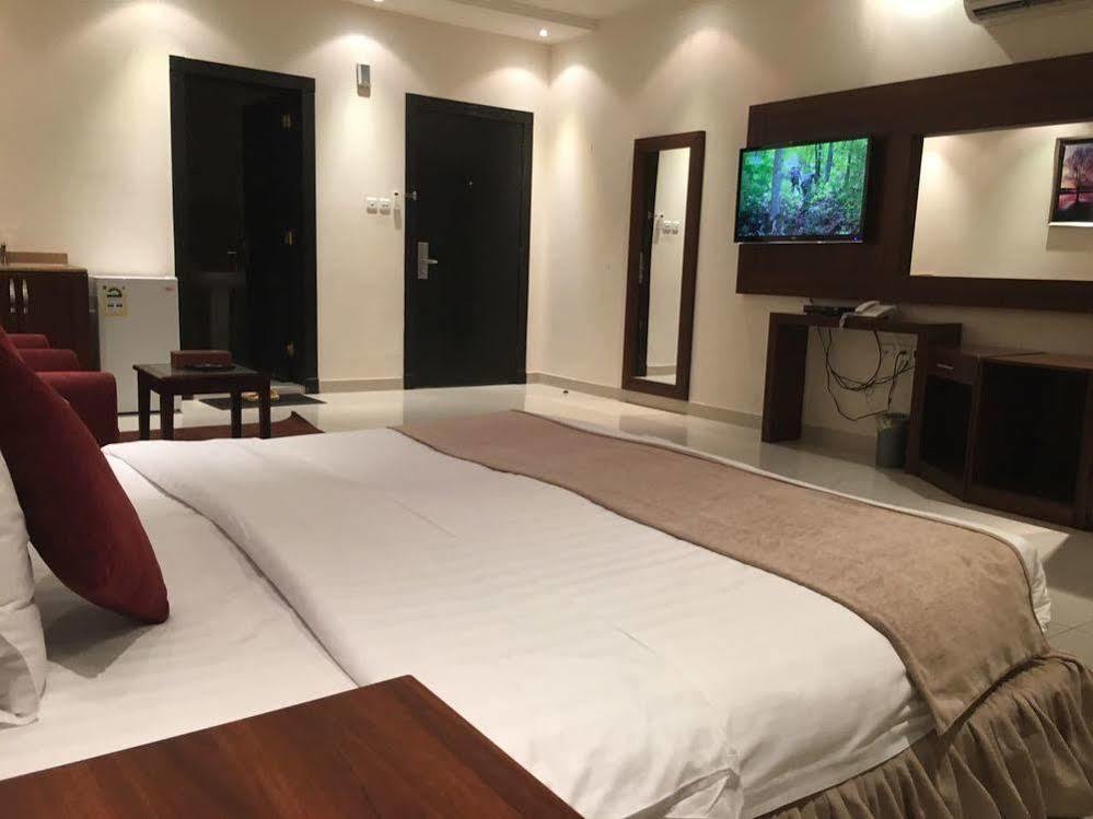 Baron Palace - Almasif Hotel Apartments ริยาดห์ ภายนอก รูปภาพ